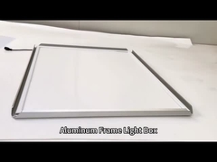 Αντικαταστήστε γρήγορα τις αφίσες αφού ξεκλειδώσετε χωρίς εργαλεία χάρη στο σχεδιασμό του πλαισίου.